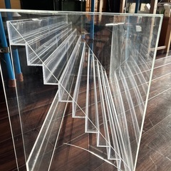 Nゲージ鉄道模型展示用アクリルケースひな壇式。の画像