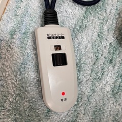 【2/25以降取引】ニトリ　コタツ＋毛布セットの画像