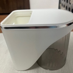 美品　洗面所コップの画像