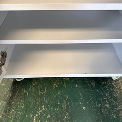 キャスター付きの食器棚！の画像