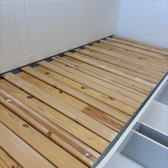 【確定】1万円／HEMNES ヘムネス デイベッドフレーム（引き出し×3）の画像