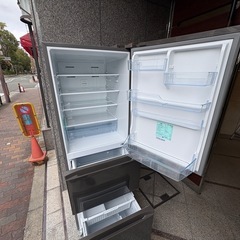 2014年式358L冷蔵庫HR-D36ESの画像