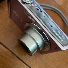 　　　　　　デジタル　カメラ　パナソニックＬＵＭＩＸの画像