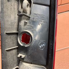 ホンダ バモス . テールランプ  テールレンズ ブレーキランプ《 左 . L 》の画像