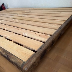 天然木セミダブルベッドフレーム組み立て式の画像