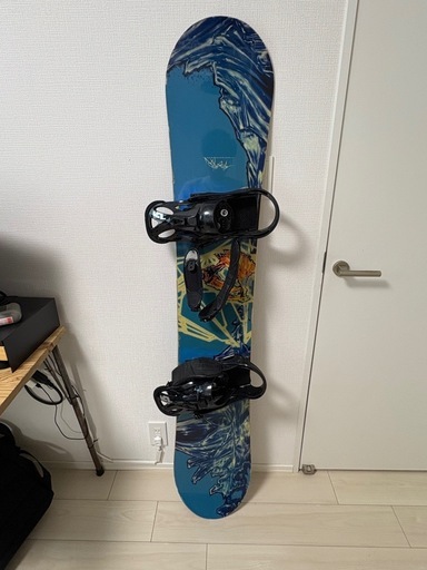 スノーボード板BURTON (P) 六番町のスノーボードの中古あげます・譲り