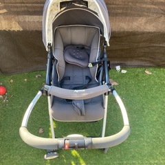 アップリカ　カルーンエアー グレーの画像