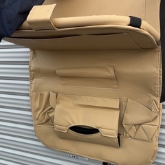 車内の収納の画像