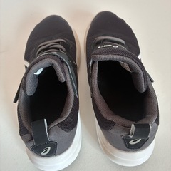 子供靴3足まとめて500円❗️
の画像