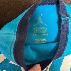 AIRロゴのTシャツとパンツセットの画像