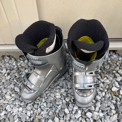 本格雪シーズン到来　レンタルより安い！　スキーJr.用セットの画像