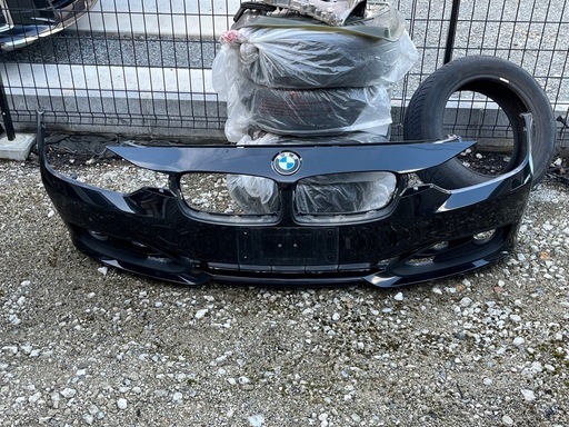  3シリーズ F30 320d　前期　フロントバンパー