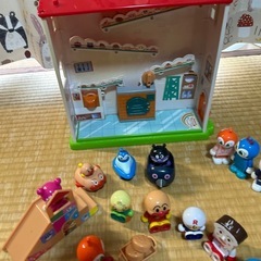アンパンマンのお家　キャラクター付き　　ごっこ遊び　おままごとの画像