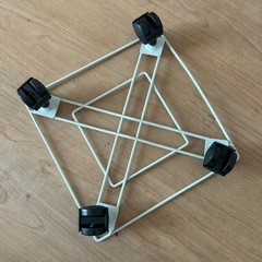 お譲り先決定 
植木鉢置き  コロコロ付きの画像