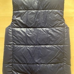 Poloのリバーシブルダウンベスト　140cmの画像