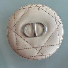 CHANELのリップとdiorのケースあげますの画像