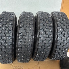 ヨコハマ アドバン　フルピン スパイクタイヤの画像