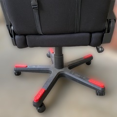 DX Racer ゲーミングチェア
の画像