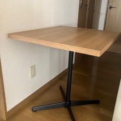 テーブルの画像