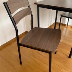 ダイニングテーブル３点セットの画像