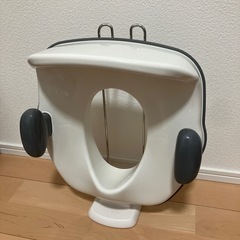 リッチェル 補助便座と専用スタンドの画像