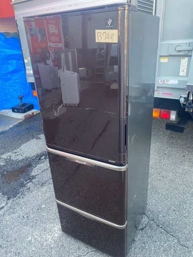 NO B748?福岡市内配送設置無料✨?シャープ SHARP プラズマクラスター搭載冷蔵庫 （350L・どっちもドア） 3ドア ダーク