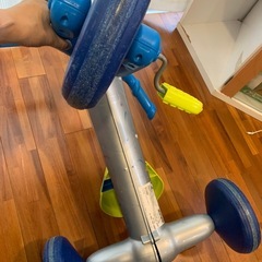 三輪車　室内の画像