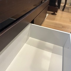 テレビボードの画像