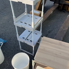 テレビ台や台　ゴミ箱　ハンガーの画像