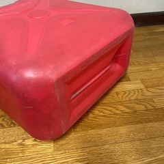 灯油のポリタンク20リットルの画像