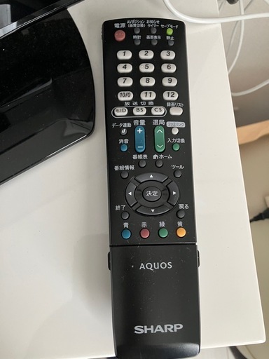 シャープ AQUOS 24V型 液晶テレビ（2014年製）リモコン付き (シマ