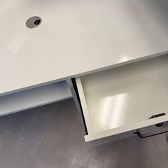 パソコンデスク
ホワイトの画像