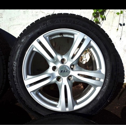22年製造_スタッドレスタイヤ＆ホイール4本セット　225/50R17
