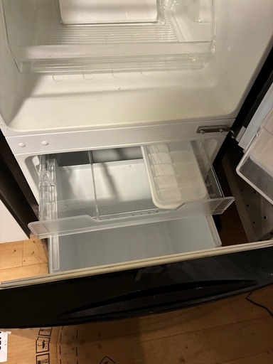 決まりました冷蔵庫　TOSHIBA