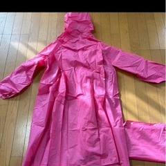 差し上げますレインコート　ピンクの画像