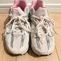 スニーカー　NIKE の画像