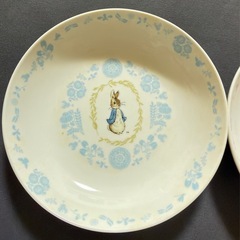 ピーターラビットのお皿2枚セットの画像