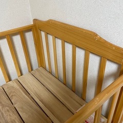 ベビーベッドの画像