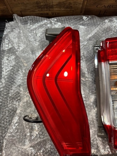 タント　la600s  テールランプ
