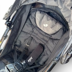 断捨離中‼︎Joie iSnug トラベルシステム（ベビーカーとチャイルドシートのセットの画像