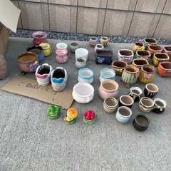 植木鉢　底穴有り　多肉植物の画像