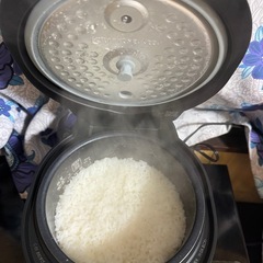 炊飯器の画像