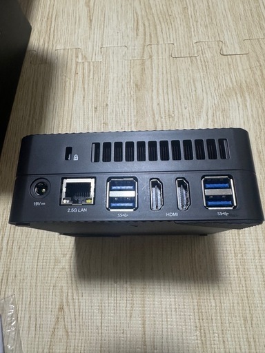 Minisforum UM690 Ryzen9 6900HX 16GB 新品Gen4 SSD 2TB office付き②