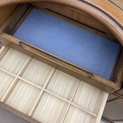 【ジモティー割引で最大15％OFF⭐️】木製　ドレッサー　チェア付属　の画像