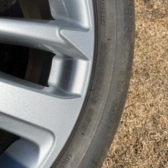ヤリスクロス　16インチ　純正　ホイール　タイヤ　2本のみ　ローテーションに如何でしょうか？ 　の画像