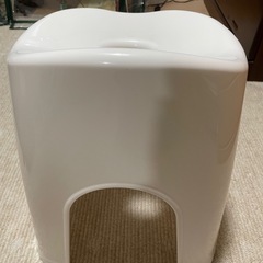 【受け渡し者決定
】お風呂用椅子｜ホワイト｜使用1回のみ・美品の画像