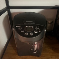 タイガーポット魔法瓶とく子さん2.2L ブラック PIQ-G220KCの画像