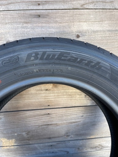 195/60R16 BluEarth 新品2本