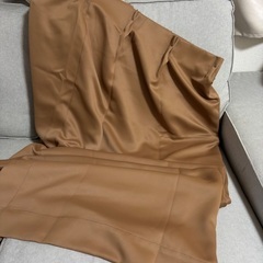 防炎1級遮光カーテン HAUSKA（プレーン）遮光率99.99％ アンバーブラウンの画像