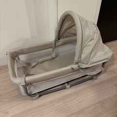 ベビーベッド　オムツ交換台　ゆりかご3点セットの画像